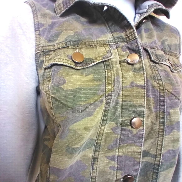 Tinseltown Denim Couture Camo Crop Jacket, XS - Picture 3 of 11